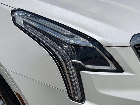 Certified 2023 Cadillac XT5 Luxury FWD image 12