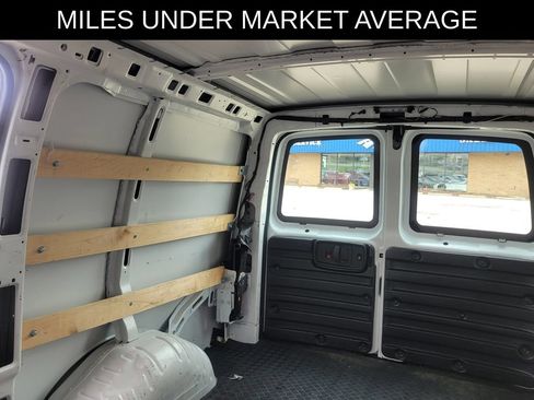 Used 2024 Chevrolet Express 2500 w/ Driver Convenience Package RWD image 10