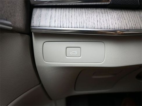 Used 2023 Volvo XC90 B6 Plus w/ Protection Package image 28