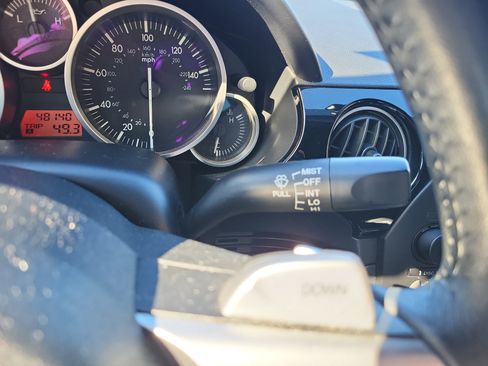 Used 2008 MAZDA MX-5 Miata Sport image 24