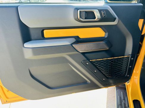 Used 2021 Ford Bronco Badlands image 13