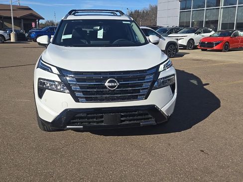 New 2026 Nissan Rogue Platinum w/ Platinum Premium Package image 2