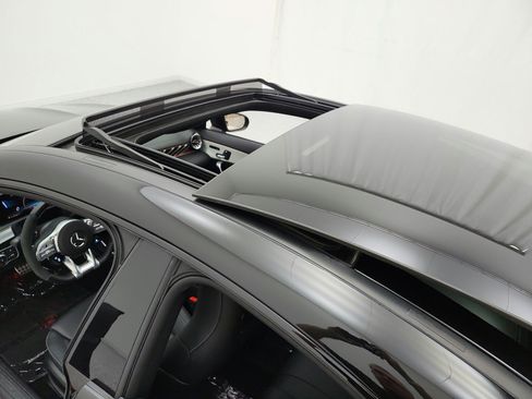 Certified 2023 Mercedes-Benz CLA 35 AMG 4MATIC image 11