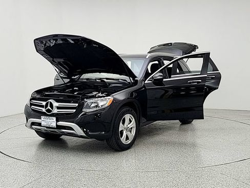 Used 2018 Mercedes-Benz GLC 300 4MATIC image 9