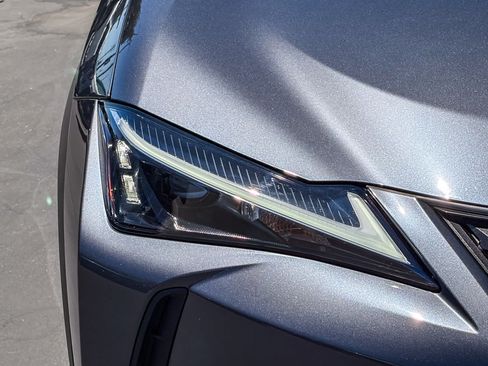 Certified 2024 Lexus UX 250h FWD image 7