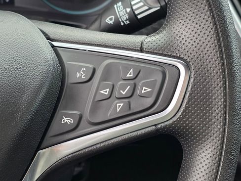 Used 2025 Chevrolet Malibu LT FWD image 18