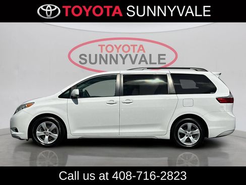 Used 2016 Toyota Sienna LE FWD image 6