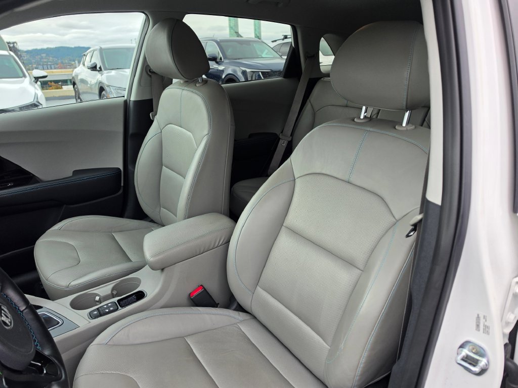 Used 2019 Kia Niro EX Premium FWD image 20
