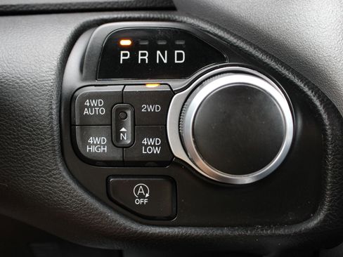 Used 2023 RAM 1500 Big Horn AWD/4WD image 33