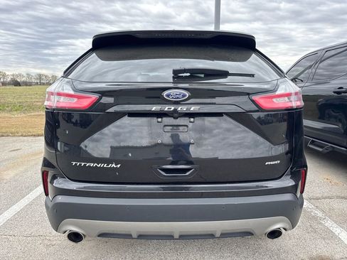 Used 2024 Ford Edge Titanium image 4