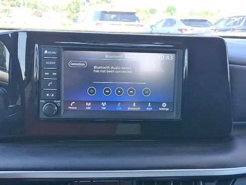 Used 2025 Nissan Kicks S AWD/4WD image 27