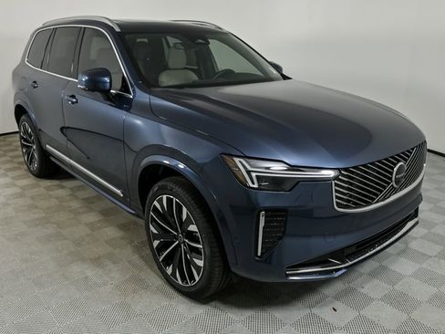 Certified 2026 Volvo XC90 B6 Plus w/ Protection Package Premier AWD/4WD image 28