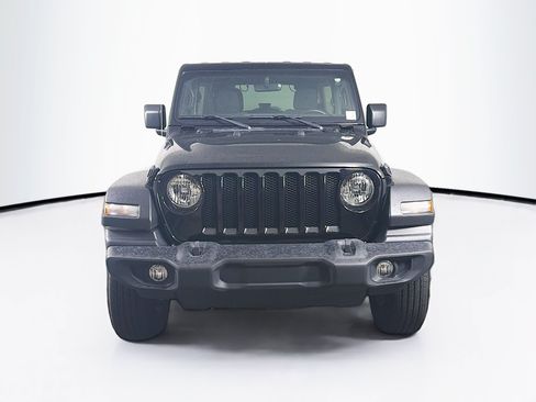 Used 2022 Jeep Wrangler Unlimited Sport AWD/4WD image 2