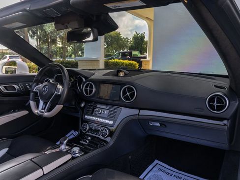 Used 2015 Mercedes-Benz SL 550 2dr Roadster SL 550 image 23