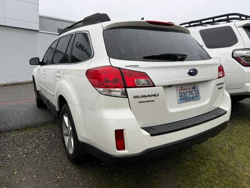 Used 2014 Subaru Outback 3.6R Limited w/ Moonroof Package image 2