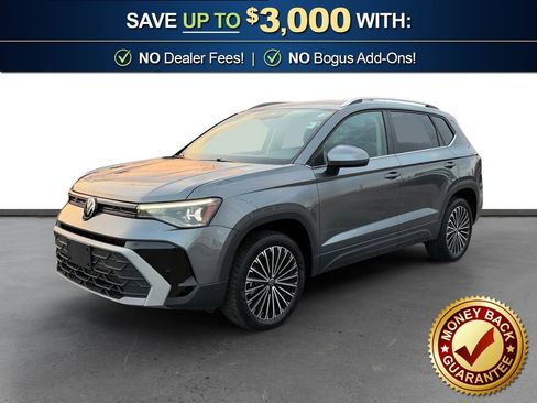 Used 2025 Volkswagen Taos SE image 1