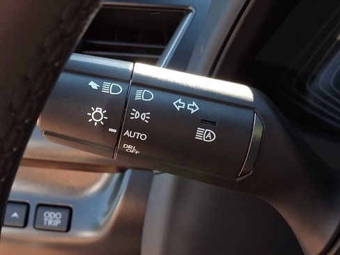 Used 2023 Lexus UX 250h AWD w/ Accessory Package (Z2) image 21