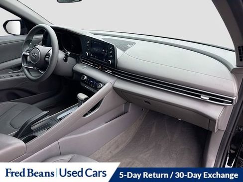 Used 2023 Hyundai Elantra SEL image 28