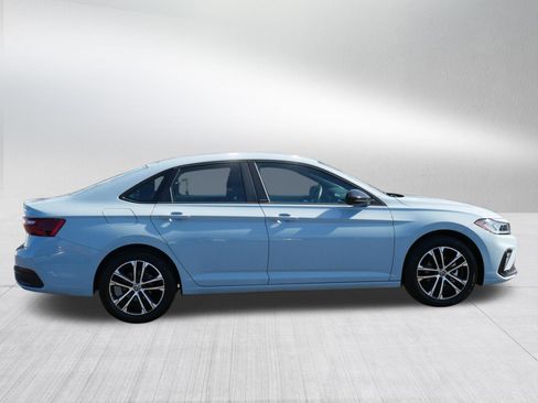 Used 2025 Volkswagen Jetta Sport FWD image 8
