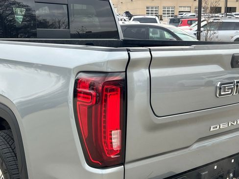 Used 2023 GMC Sierra 1500 Denali Ultimate image 13