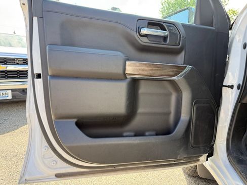 Used 2022 Chevrolet Silverado 1500 LT AWD/4WD image 15
