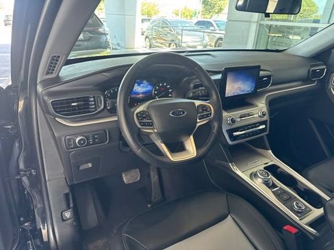 Used 2023 Ford Explorer XLT w/ Equipment Group 202A AWD/4WD image 6
