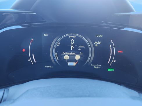 Used 2025 Lexus NX 350h AWD w/ Premium Package image 8