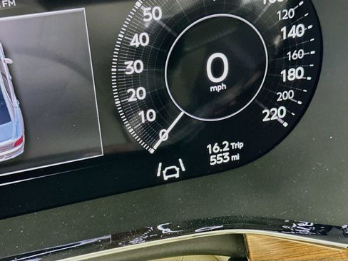Used 2026 Bentley Flying Spur V8 AWD/4WD image 14