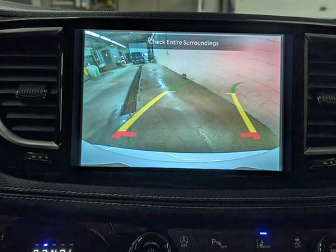 New 2026 Chrysler Pacifica Select image 11