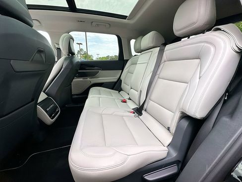 New 2026 Lincoln Nautilus Premier w/ Equipment Group 102A image 4