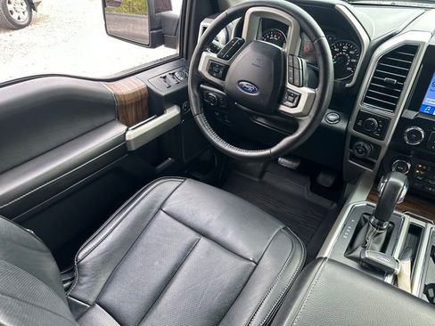 Used 2019 Ford F150 Lariat w/ Trailer Tow Package AWD/4WD image 20
