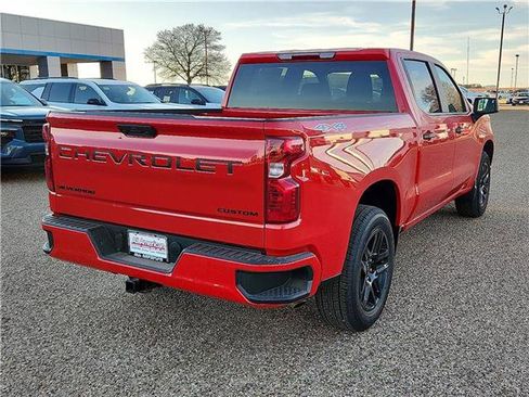 New 2026 Chevrolet Silverado 1500 Custom w/ LPO, Dark Essentials Package AWD/4WD image 4