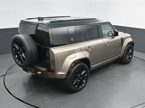 New 2026 Land Rover Defender 110 OCTA AWD/4WD image 37