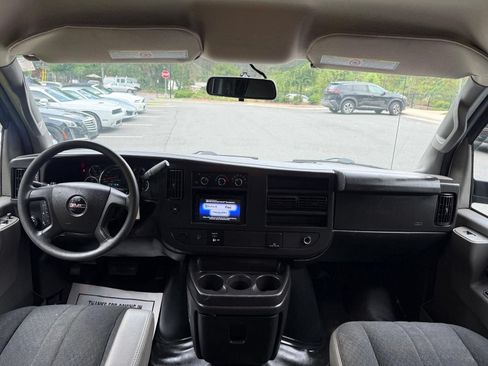 Used 2021 GMC Savana 2500 w/ Driver Convenience Package RWD image 23