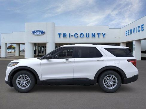 New 2026 Ford Explorer Active RWD image 3