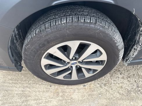Used 2024 Subaru Outback Premium AWD/4WD image 6