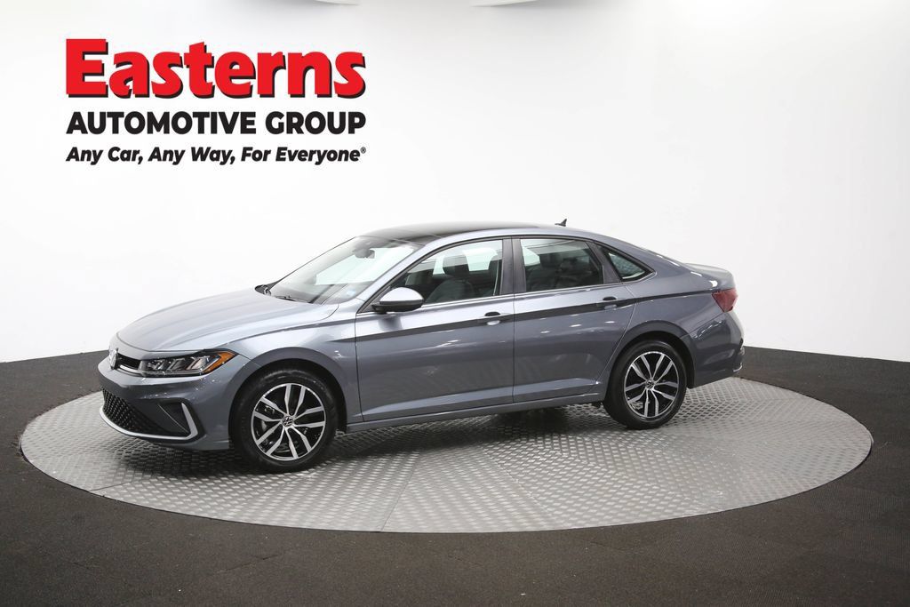 Used 2025 Volkswagen Jetta SE FWD image 56