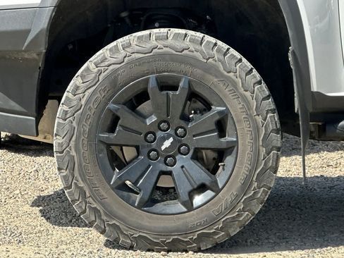 Used 2018 Chevrolet Colorado ZR2 w/ ZR2 Dusk Special Edition AWD/4WD image 12