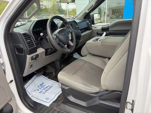 Used 2019 Ford F150 XL w/ Equipment Group 101A Mid AWD/4WD image 6