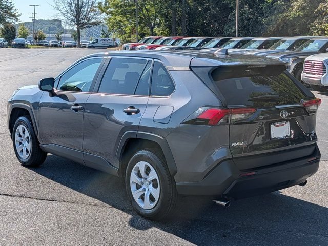 Used 2024 Toyota RAV4 LE FWD image 5