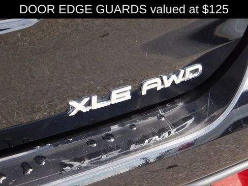 Used 2020 Toyota Highlander XLE image 6