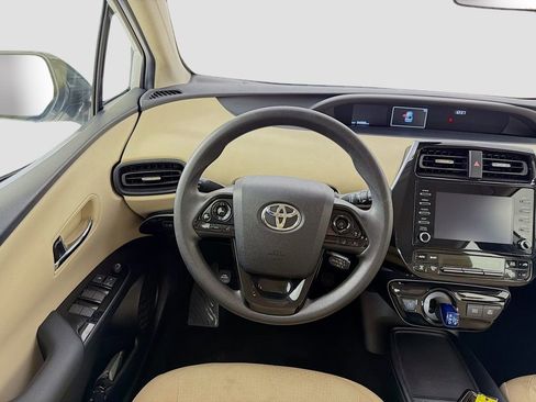 Used 2020 Toyota Prius LE FWD image 20