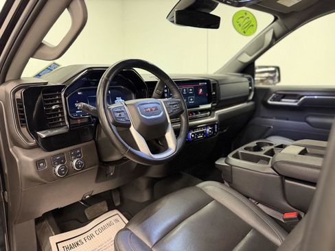 Used 2025 GMC Sierra 1500 SLT AWD/4WD image 21