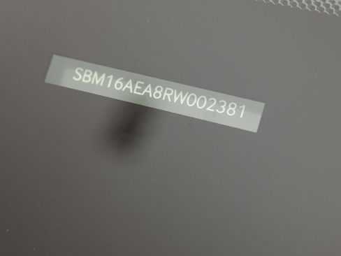 Used 2024 McLaren Artura image 42