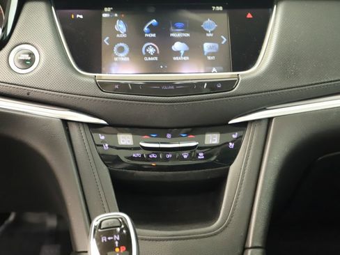 Used 2019 Cadillac XT5 Premium Luxury FWD image 19