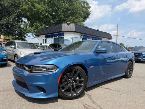 Used 2020 Dodge Charger Scat Pack RWD image 1