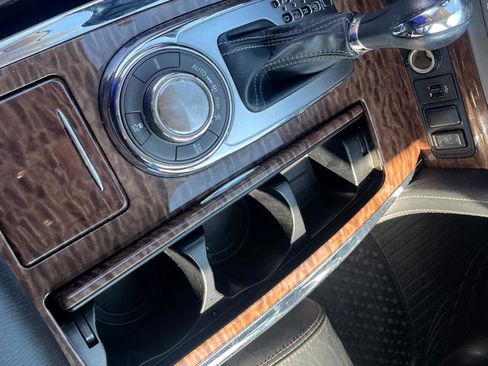 Used 2019 Nissan Armada SL w/ Premium Package image 12