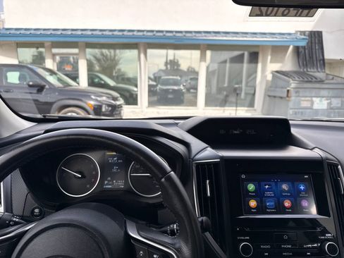 Used 2023 Subaru Forester Premium image 13