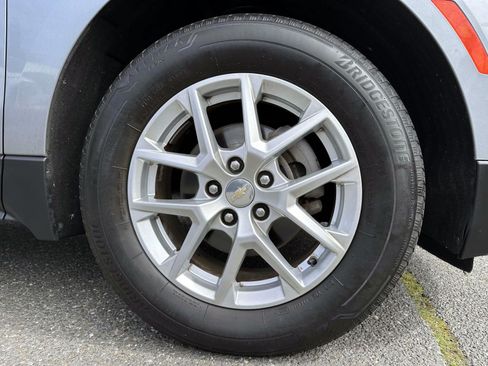 Used 2023 Chevrolet Equinox LS w/ LS Convenience Package AWD/4WD image 6