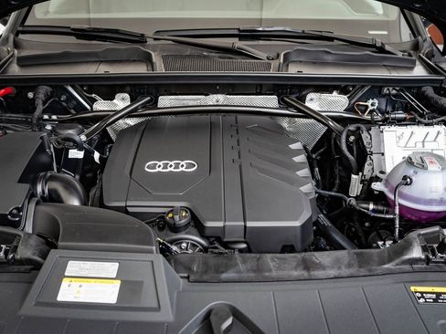 Used 2025 Audi Q5 2.0T Premium w/ Convenience Plus Package image 39